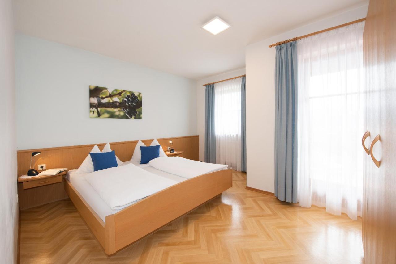 Apartments Herrnhofer Kaltern Exterior foto